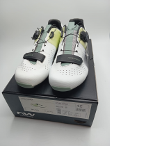 ZAPATILLAS NORTHWAVE STORM CARBON BLANCO - AMARILLO PASTEL